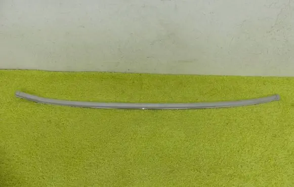 BMW 7 E38 Rear bumper trim bar molding 8125435