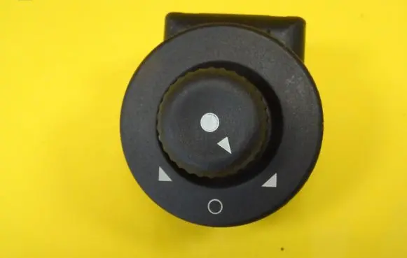 Citroen C3 Wing mirror switch 185526