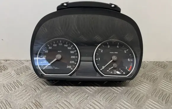 BMW 1 E81 E87 Speedometer (instrument cluster) 9166813