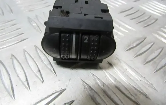 Volkswagen PASSAT B5 Headlight level height control switch 3B0941333C