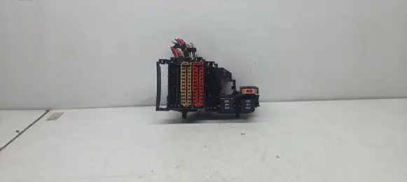 Audi A6 S6 C6 4F Fuse 8A0937530