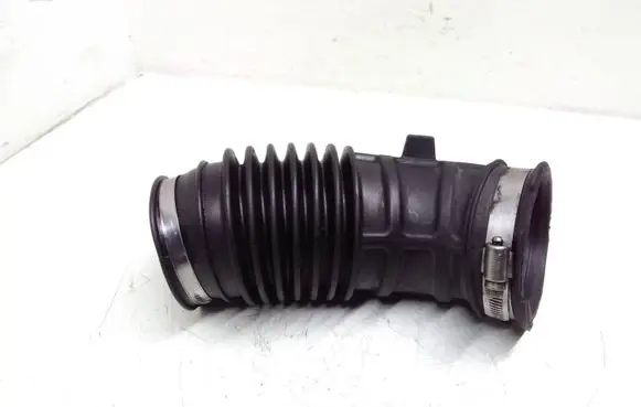 Chrysler 300 - 300C Air intake hose/pipe 0210490A
