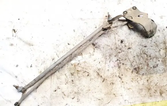 Renault 19 Front wiper linkage and motor