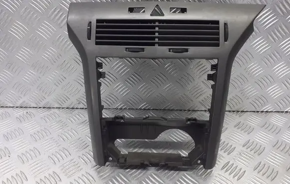 Opel Astra H Radio/GPS head unit trim 13141091