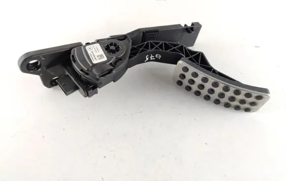 Mercedes-Benz GLE (W166 - C292) Accelerator throttle pedal A2923000100 Q004ZGS001 6PV93396663