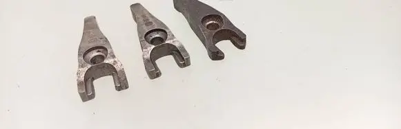 Ford Mondeo MK IV Fuel Injector clamp holder 