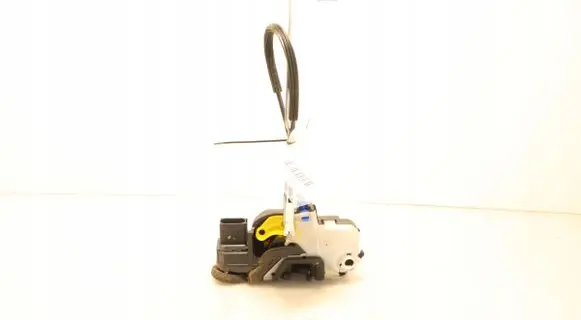 Opel Astra J Front door lock 11B181