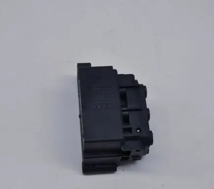 Audi A7 S7 4G Air suspension control unit module (rear) 4H0616013