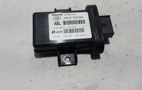 Volvo V70 Light module LCM 30782657