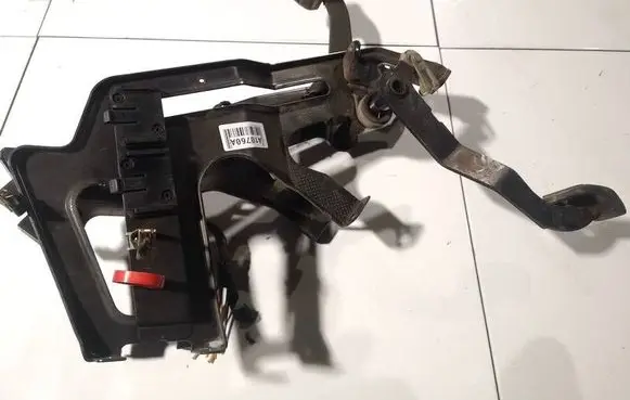 Renault Espace II Brake pedal 