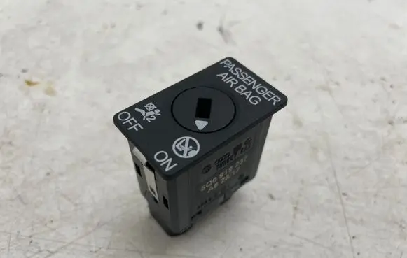 Audi A5 Passenger airbag on/off switch 5Q0919237