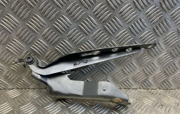Volvo XC90 Engine bonnet/hood hinges 30716882