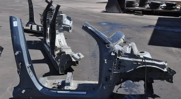 Volvo XC40 Side car body part