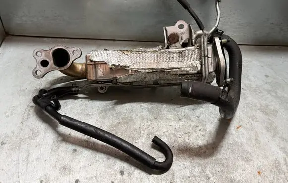 Mazda 6 EGR valve cooler SH012030Y
