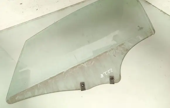 Peugeot 407 Front door window glass four-door AS2