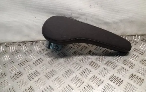 Opel Mokka Armrest
