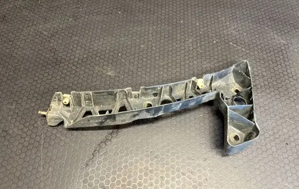 Jaguar XF X250 Front bumper mounting bracket 8X2317B749