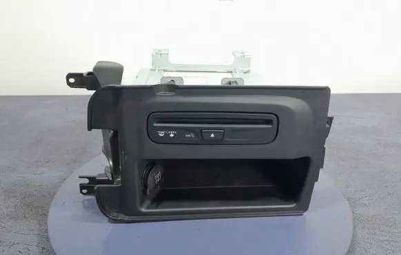 Jeep Grand Cherokee Radio/CD/DVD/GPS head unit P05091245AE