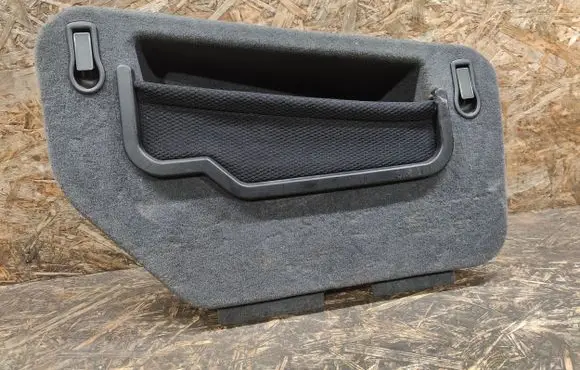 Maserati Quattroporte Trunk/boot trim cover 068446106