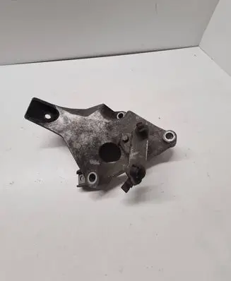BMW 1 E81 E87 Engine mounting bracket 6775041 280110