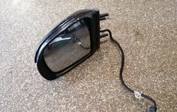 Mercedes-Benz ML W164 Front door electric wing mirror A1648102916