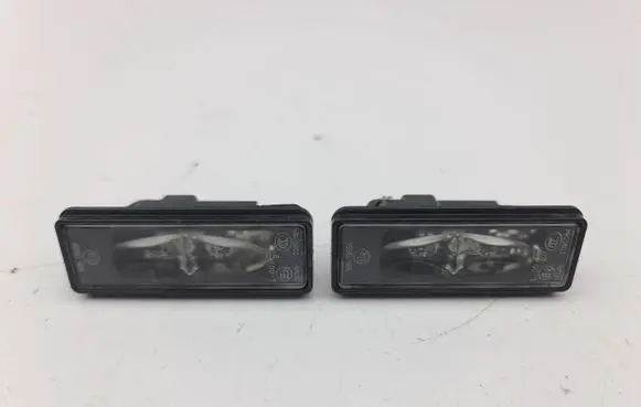 Peugeot 2008 II Number plate light