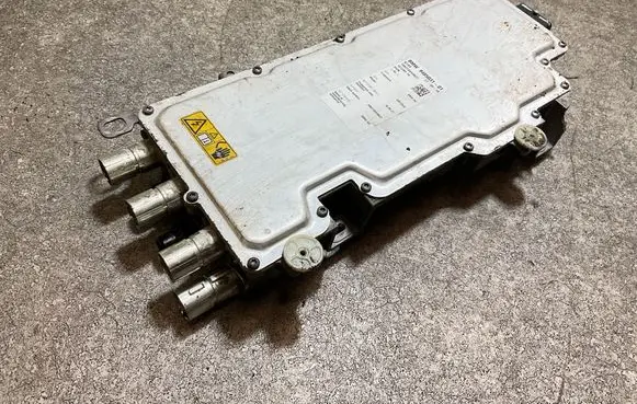 BMW 5 G30 G31 G38 Voltage converter inverter 9485031 16129510 18B270VV0622