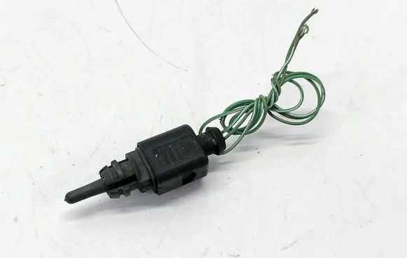 Audi A4 S4 B8 8K Outside/exterior temperature sensor 8K0973702