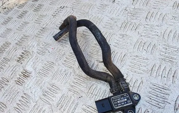 Audi A8 S8 D3 4E Exhaust gas pressure sensor 07Z906051A 0281002051A
