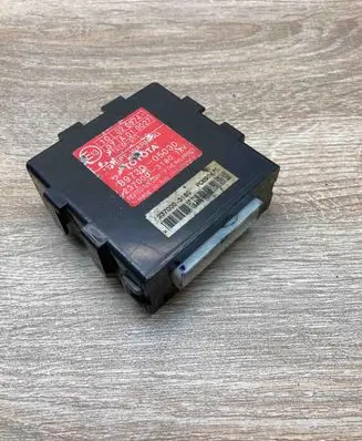 Toyota Avensis T220 Alarm control unit/module 8973005030 2370003180 USED