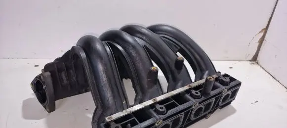 Mercedes-Benz E W211 Intake manifold A611090