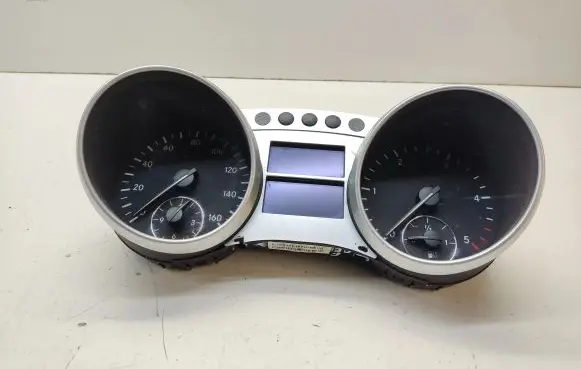 Mercedes-Benz ML W164 Speedometer (instrument cluster) A2514405947