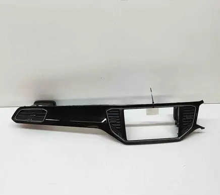 Dashboard glove box trim