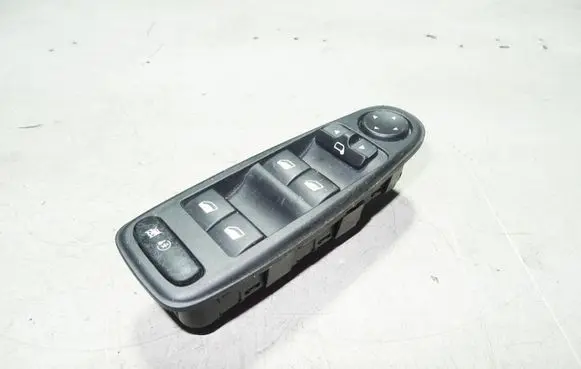 Citroen C4 Grand Picasso Electric window control switch 96639382ZD