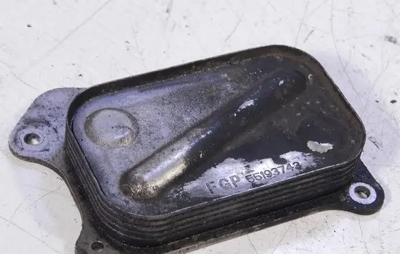 Engine oil radiator