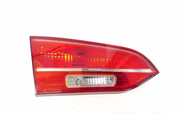 Hyundai Santa Fe Tailgate rear/tail lights 924052W030