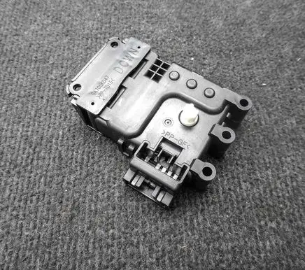 Mazda 6 Air flap motor/actuator 3926N