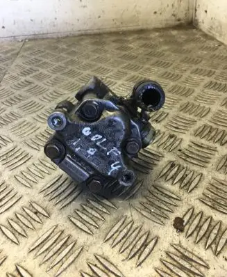 Volkswagen Golf IV Power steering pump 0029ZH