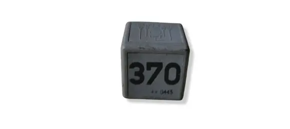 Audi A6 S6 C6 4F Other relay 8D0951253