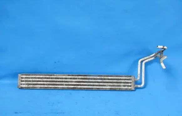 Audi Q7 4L Coolant radiator 7L8422885