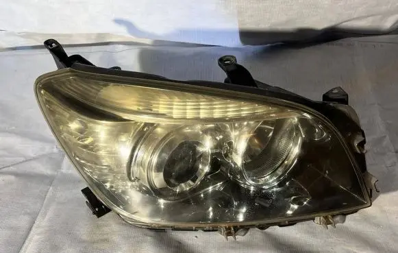 Toyota RAV 4 (XA30) Headlight/headlamp