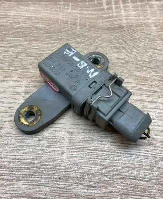 Mercedes-Benz E W210 ESP acceleration yaw rate sensor 0125420417 0265005113