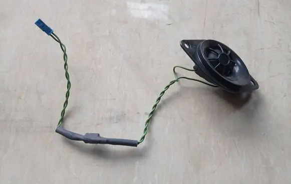 BMW 5 F10 F11 Parcel shelf speaker 9175696