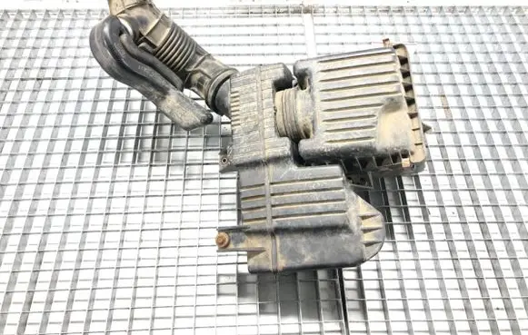 Air filter box