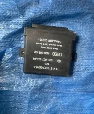 Audi A8 S8 D2 4D Parking PDC sensor 4D0919283