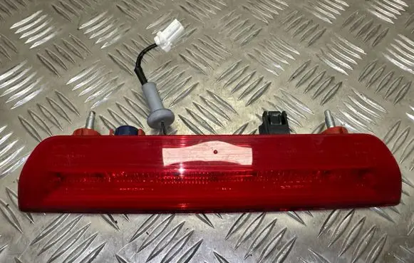 Nissan X-Trail T32 Third/center stoplight 26590