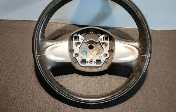 Mini One - Cooper Coupe R56 Steering wheel 609696200