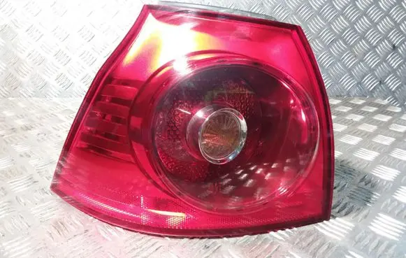 Volkswagen Golf V Rear/tail lights 1K6945095G