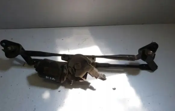 KIA Cerato Front wiper linkage and motor