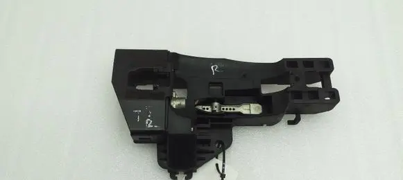 Front door exterior handle/bracket